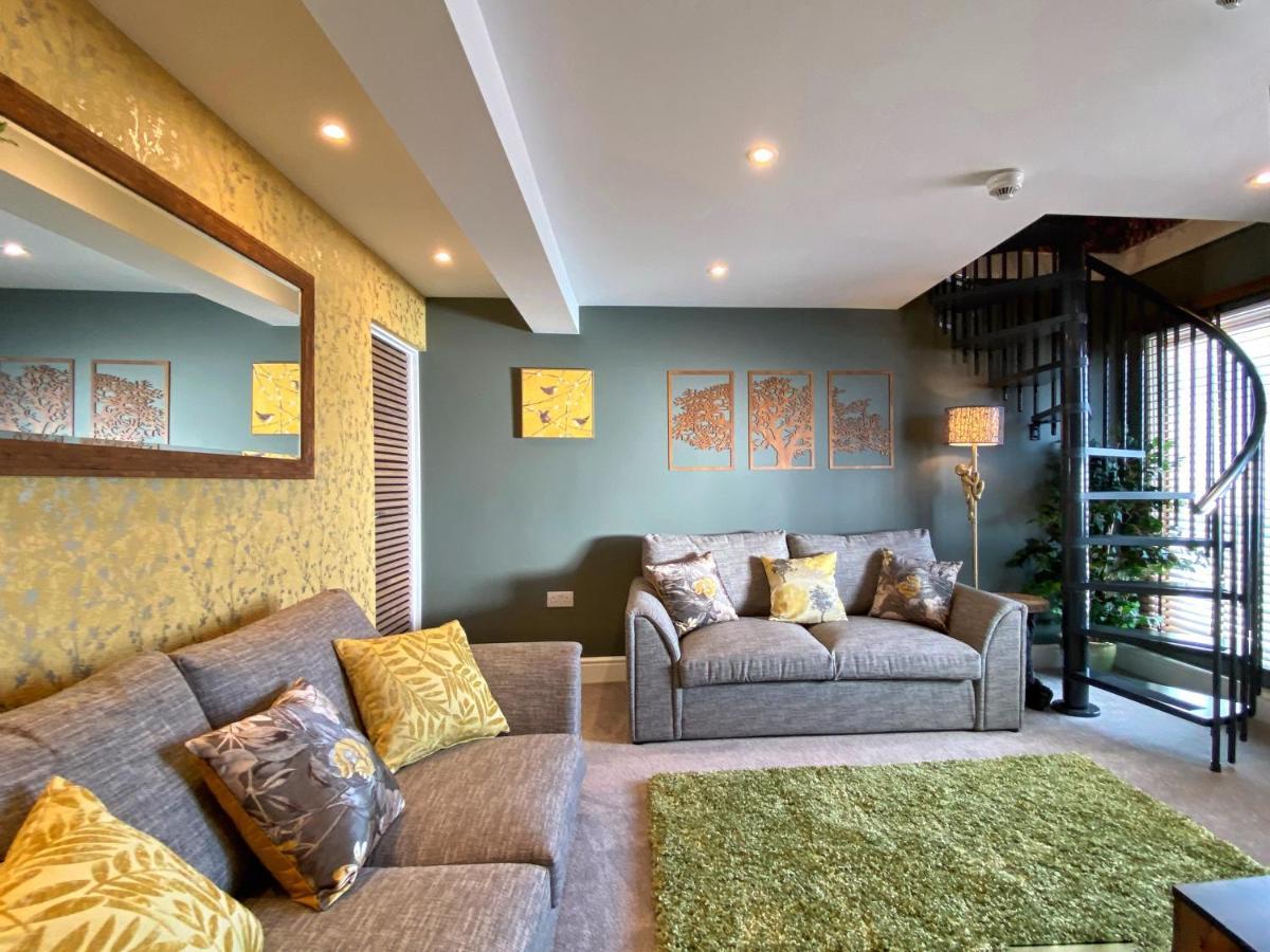 Hambrook House Canterbury - New Luxury Guest House With Espa Spa Complex Extérieur photo