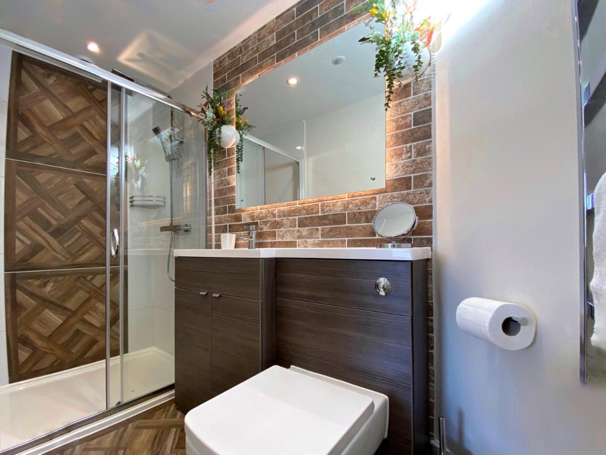 Hambrook House Canterbury - New Luxury Guest House With Espa Spa Complex Extérieur photo