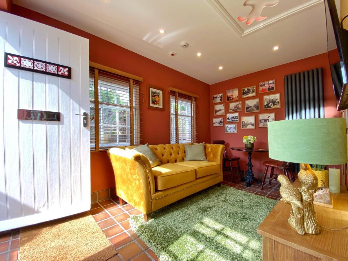 Hambrook House Canterbury - New Luxury Guest House With Espa Spa Complex Extérieur photo