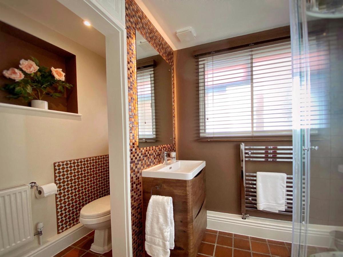 Hambrook House Canterbury - New Luxury Guest House With Espa Spa Complex Extérieur photo