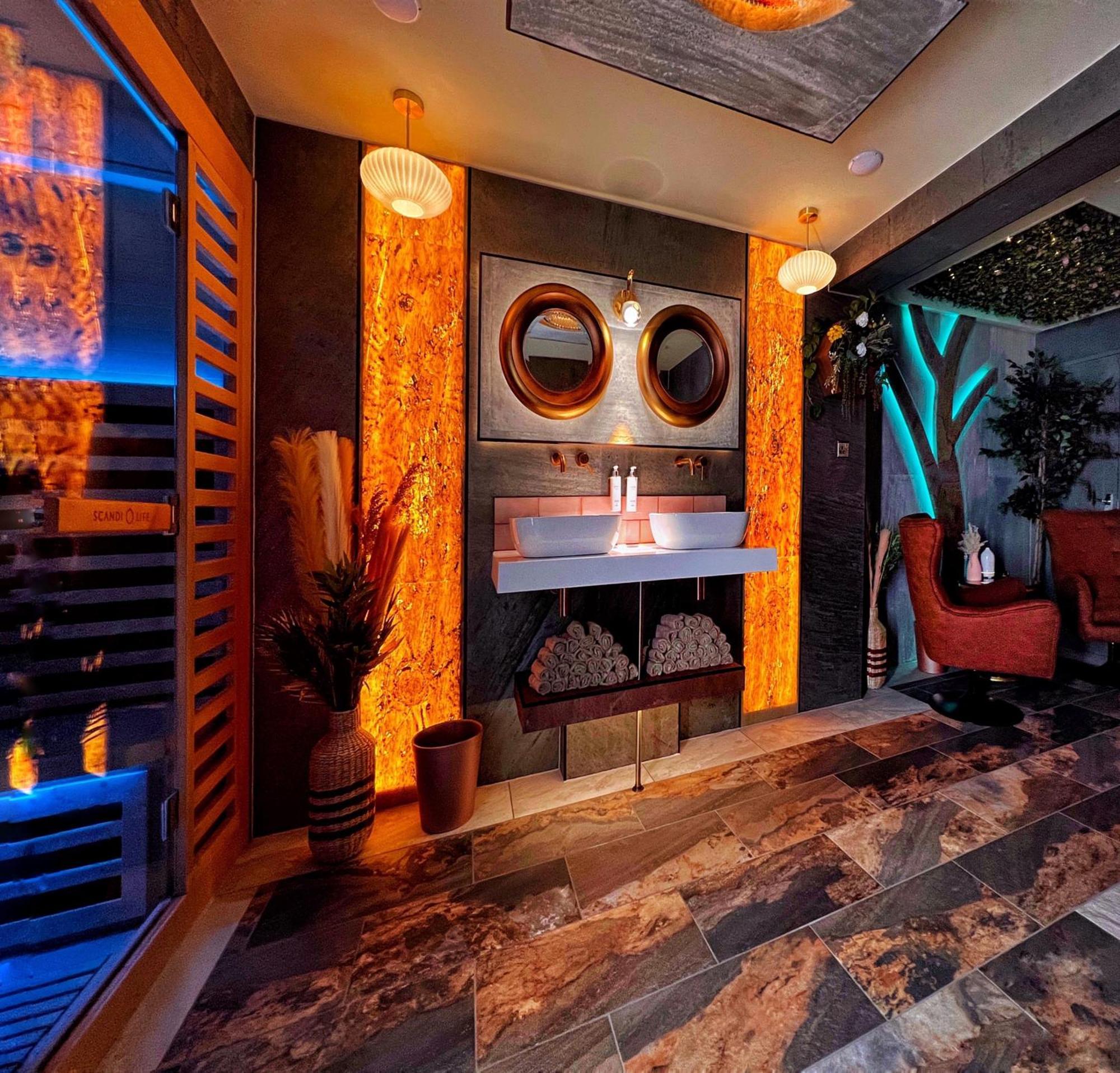 Hambrook House Canterbury - New Luxury Guest House With Espa Spa Complex Extérieur photo